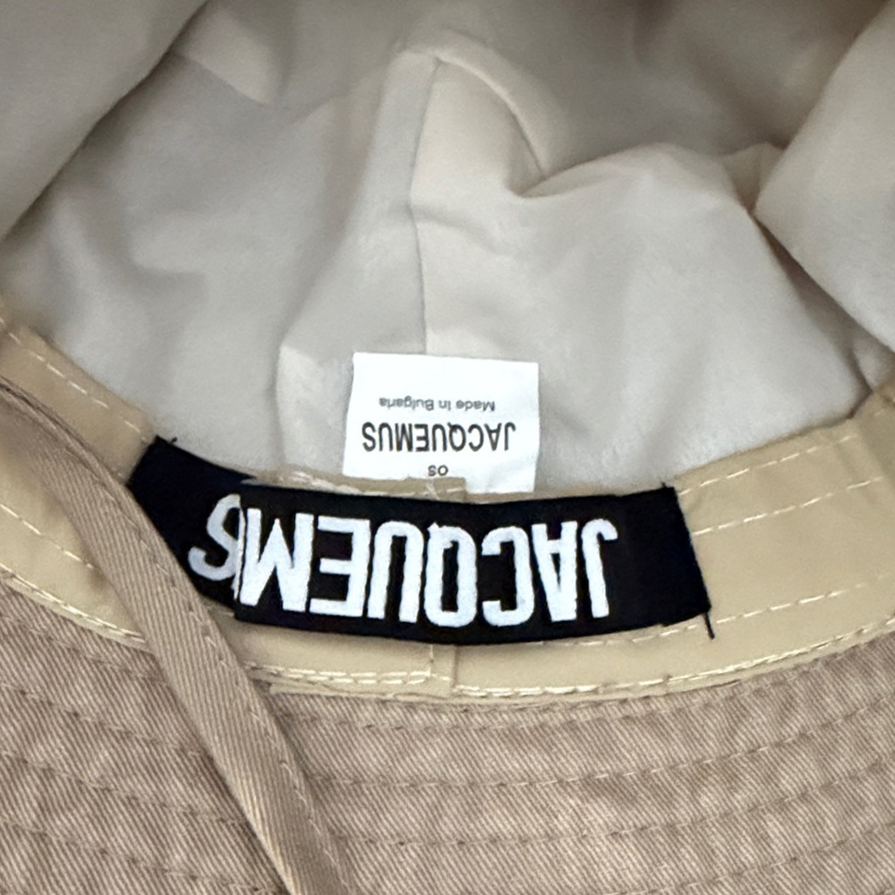 Jacquemus Beige Bucket Hat View 3